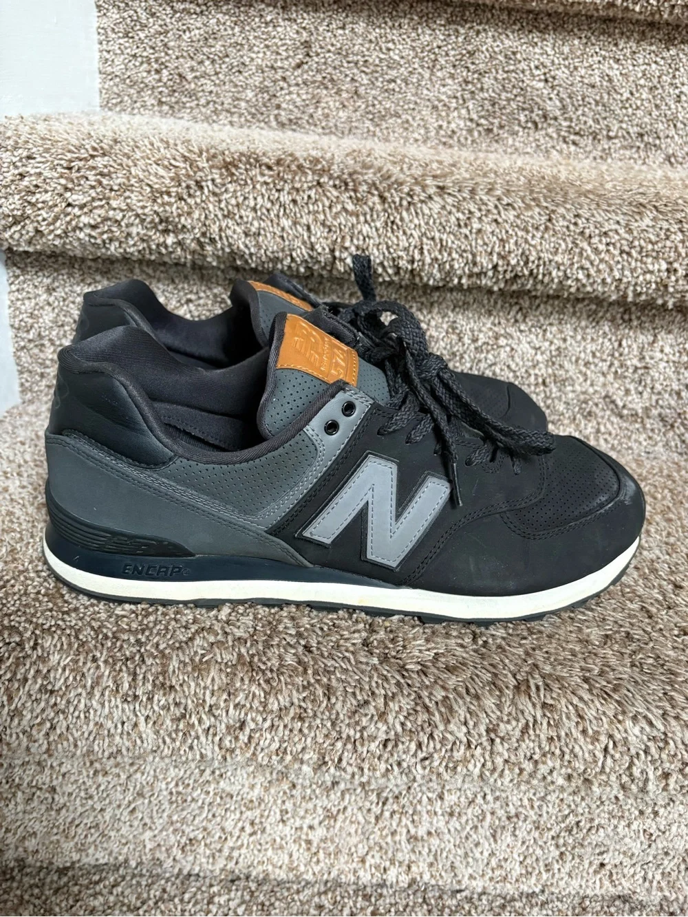 New Balance 574 Men's Black & Gray Casual Classic Sneakers
